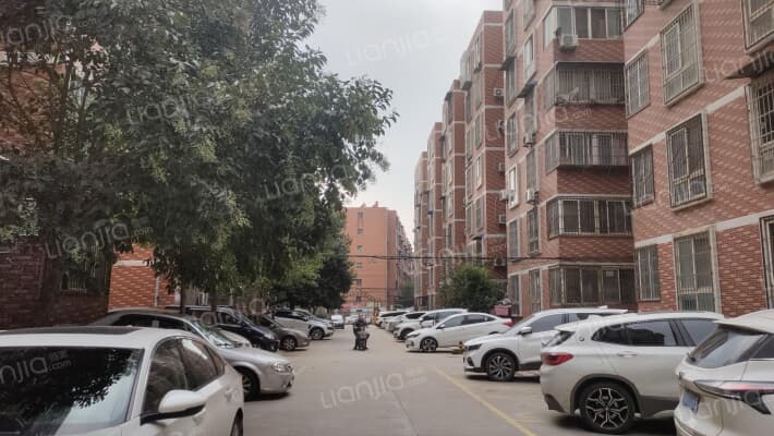 沣景园C区外景图