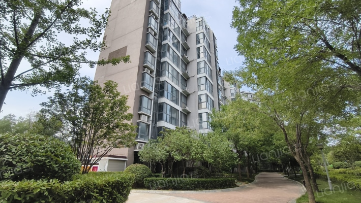 开平小区外景图