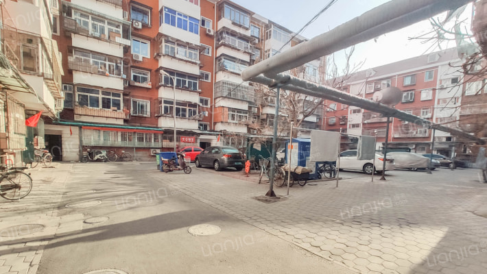 七段大楼外景图