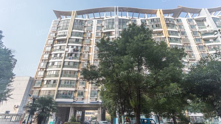 华尔兹花苑外景图