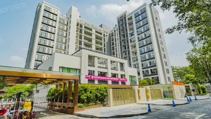 万科·湖岸外景图