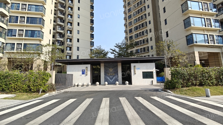 招商雍和府外景图