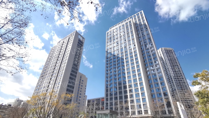 龙湖天第外景图