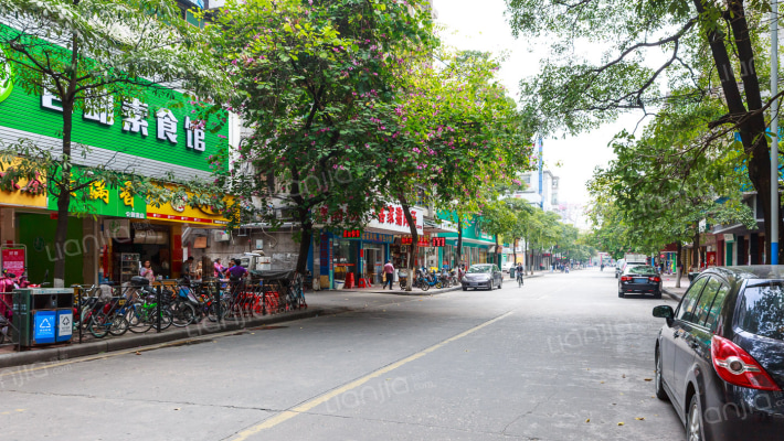 公园前路外景图