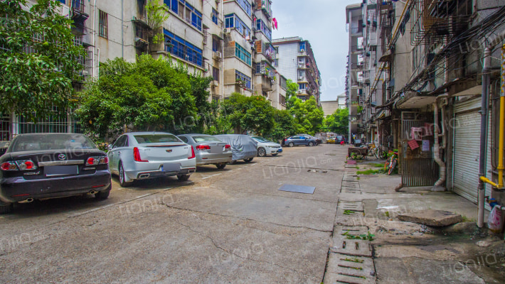 江西省化工学校住宅小区外景图