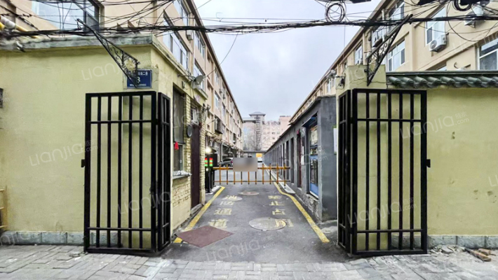 乡镇局小区1号院外景图