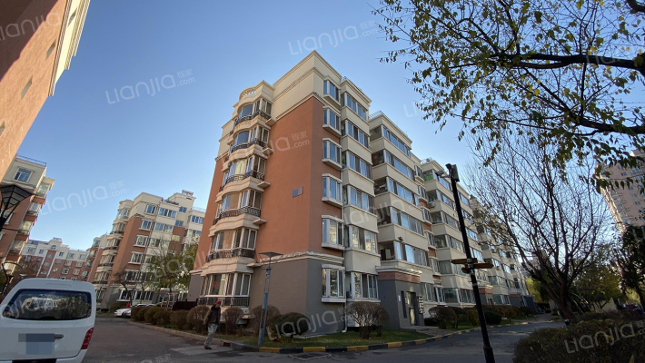 国奥现代城外景图