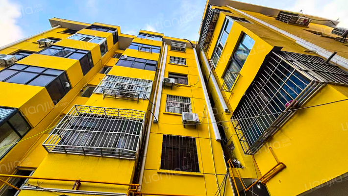 木材公司宿舍外景图