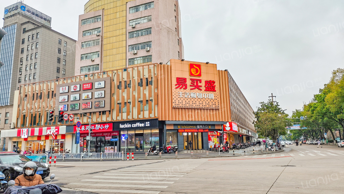 三和公寓外景图