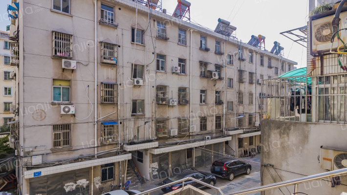 东泰公寓外景图