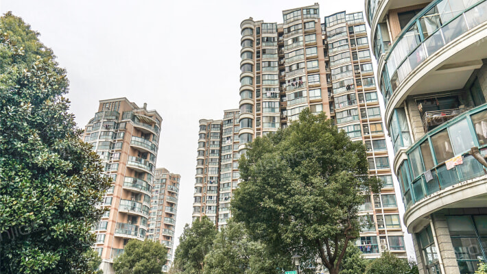 奥林清华西区外景图