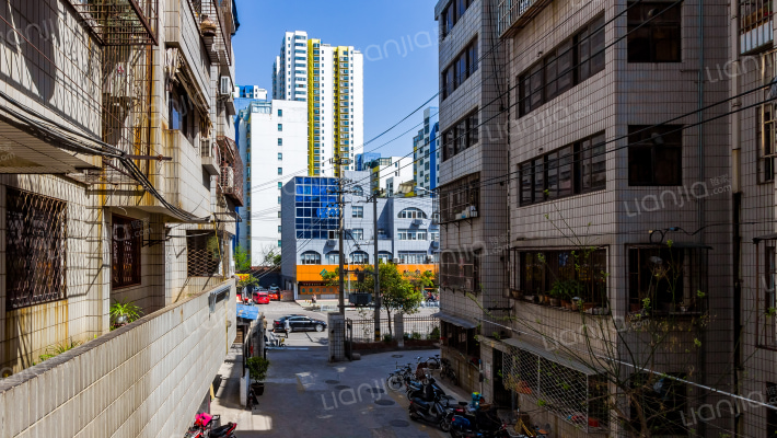 工商局宿舍外景图