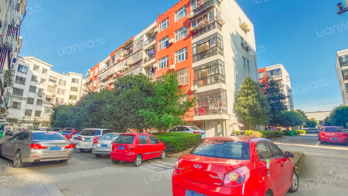 金山公寓外景图