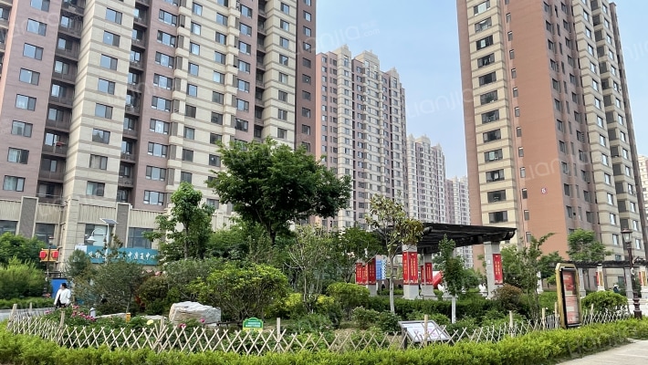 东韩社区外景图