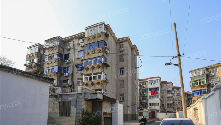 毓龙桥巷外景图