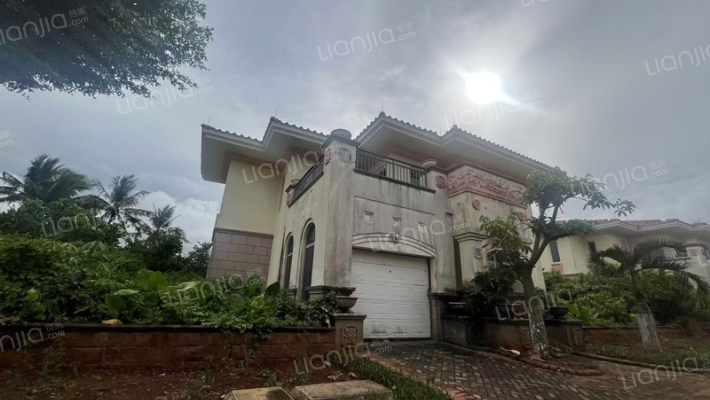 美兰高尔夫温泉别墅外景图