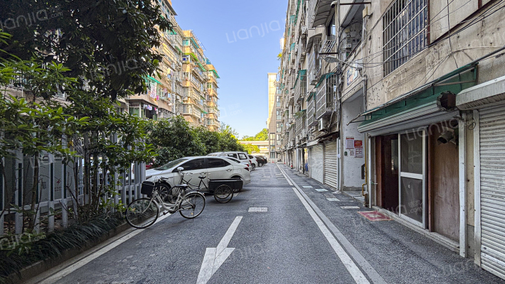 鹳山社区花坞南路外景图