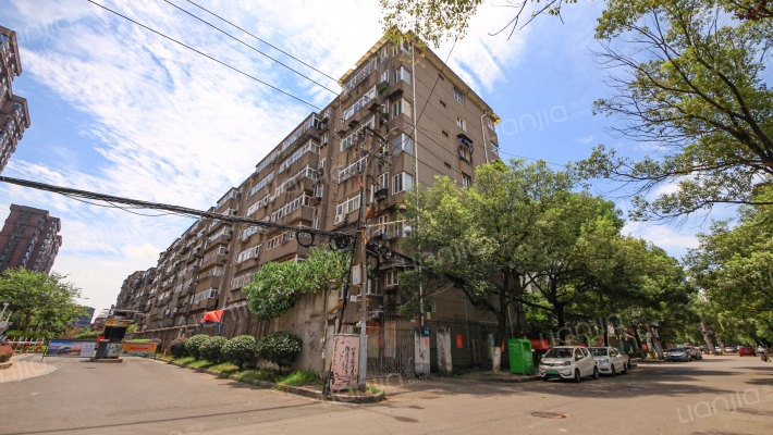 京山新街外景图