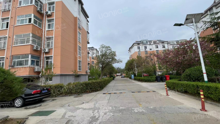 学府嘉园外景图