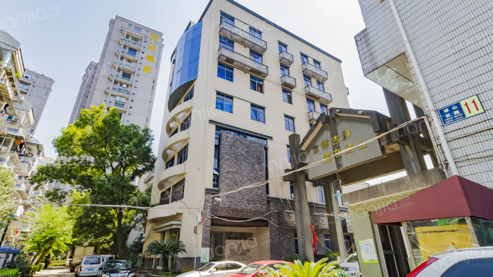 巨一大楼外景图