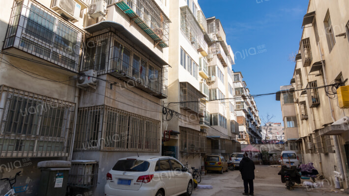 翠园交警队家属院外景图