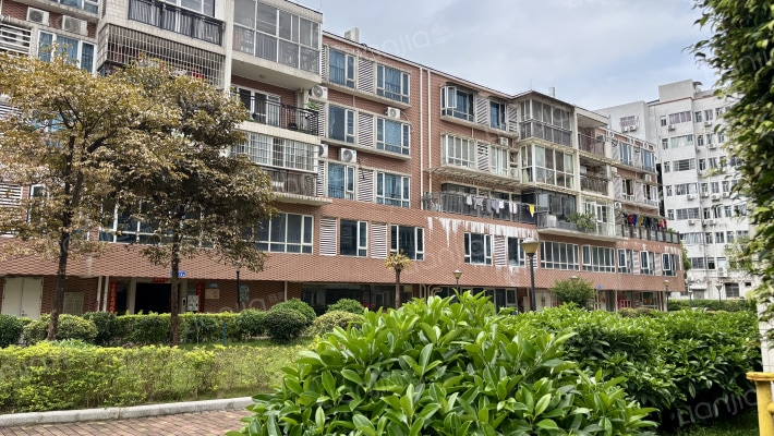 倚绿山庄尚院外景图