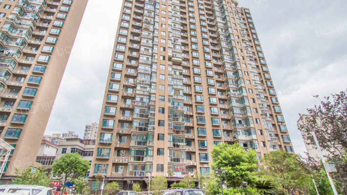 嘉彭公寓外景图