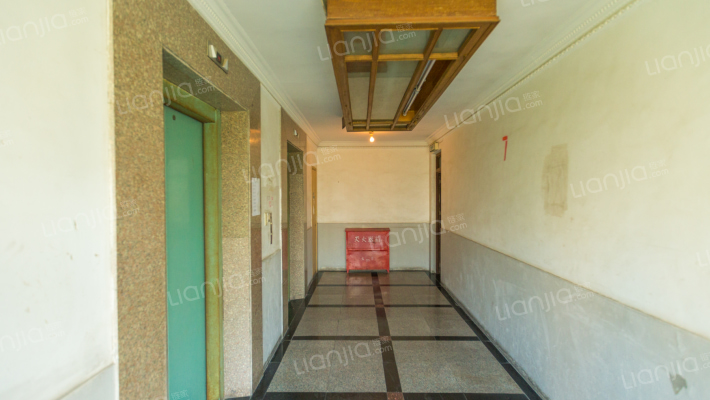 金虹大厦外景图