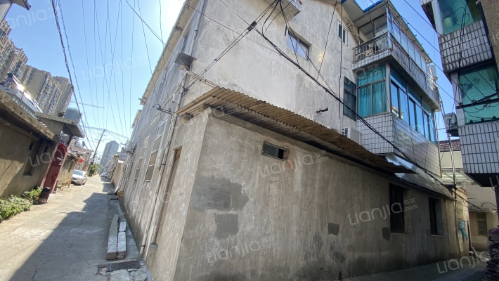 新海海新新村外景图