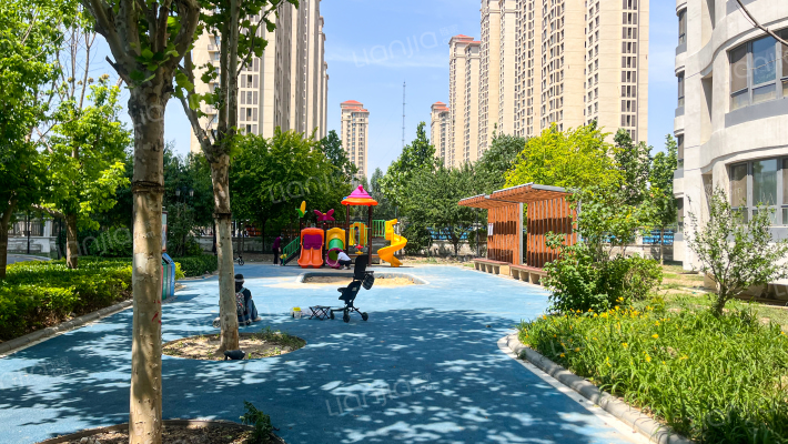 津铁和苑外景图