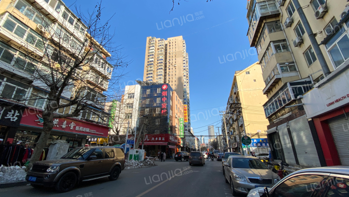 烟中大厦外景图