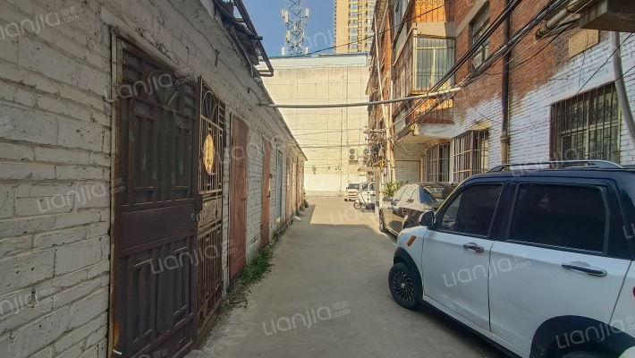 老武装部家属院外景图