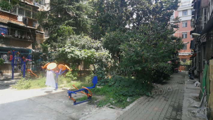 武汉二师教工宿舍外景图