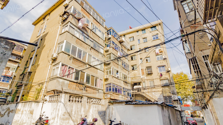 运河路101号院外景图