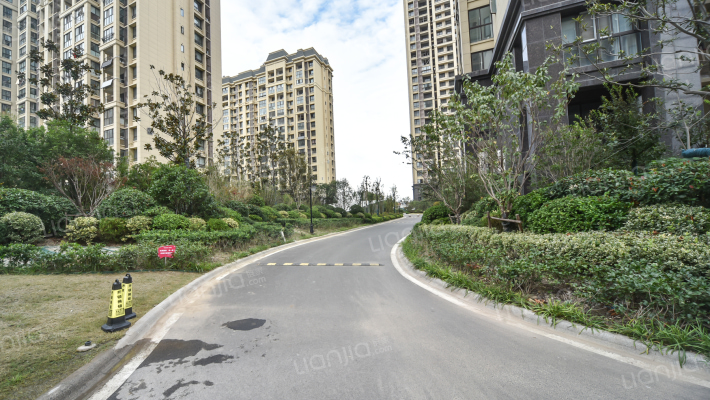 西城中央西区外景图