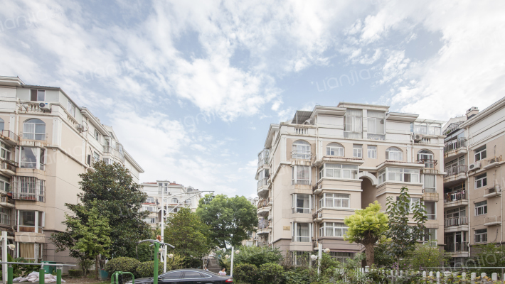 21世纪假日花园外景图