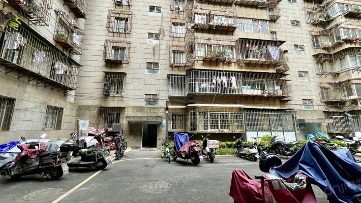财贸学校宿舍外景图