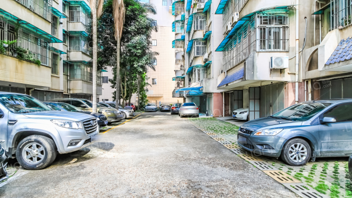 广建小区外景图