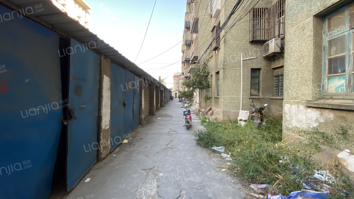 第四人民医院宿舍楼外景图