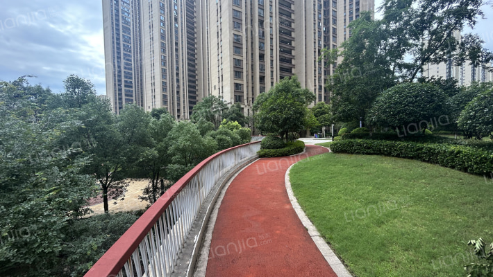 阳光城尚东湾青云苑外景图