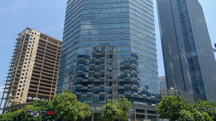 海尔青啤联合广场外景图