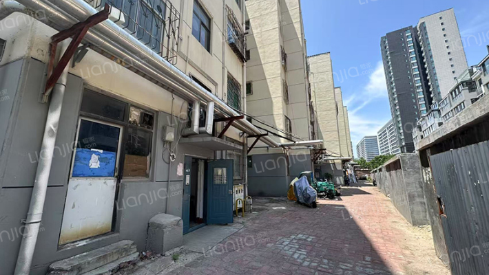 市建行宿舍外景图