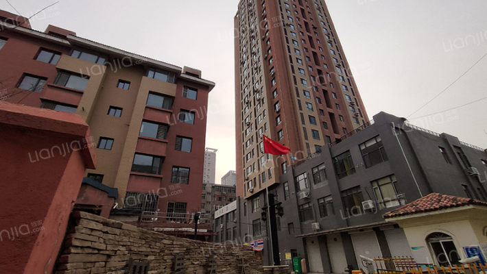 罗曼春天外景图