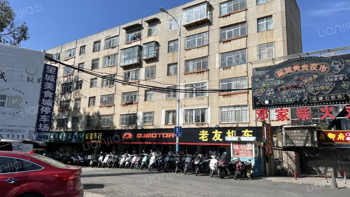 涤纶厂宿舍外景图