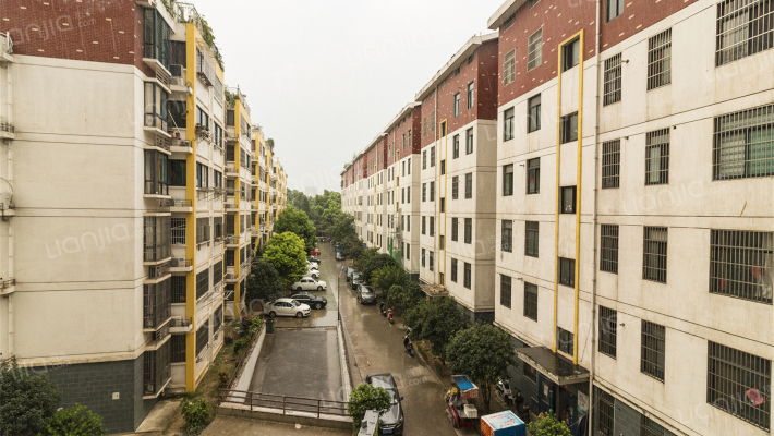 南空花园小区外景图