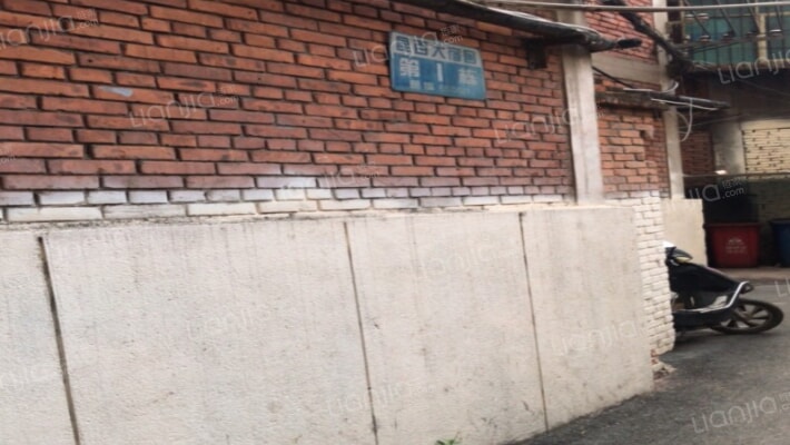 昆百大宿舍（吴井路）外景图