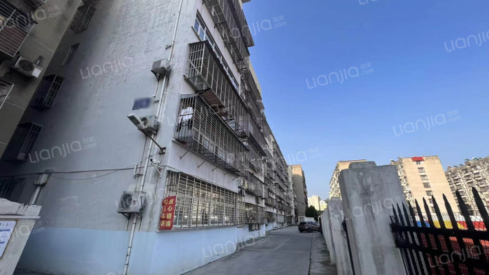 紫荆苑小区外景图