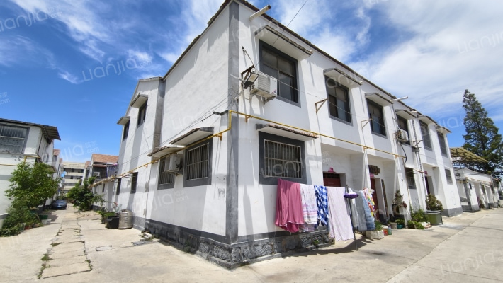 自来水公司职工住宅楼外景图