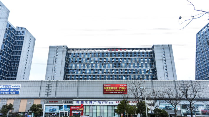 涌鑫八达通广场外景图