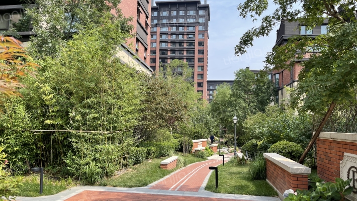 翡翠公园三期外景图